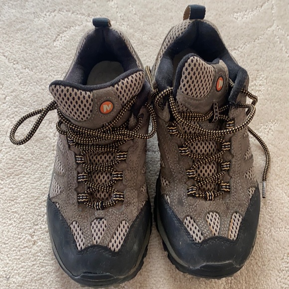 merrell air cushion hiking boots